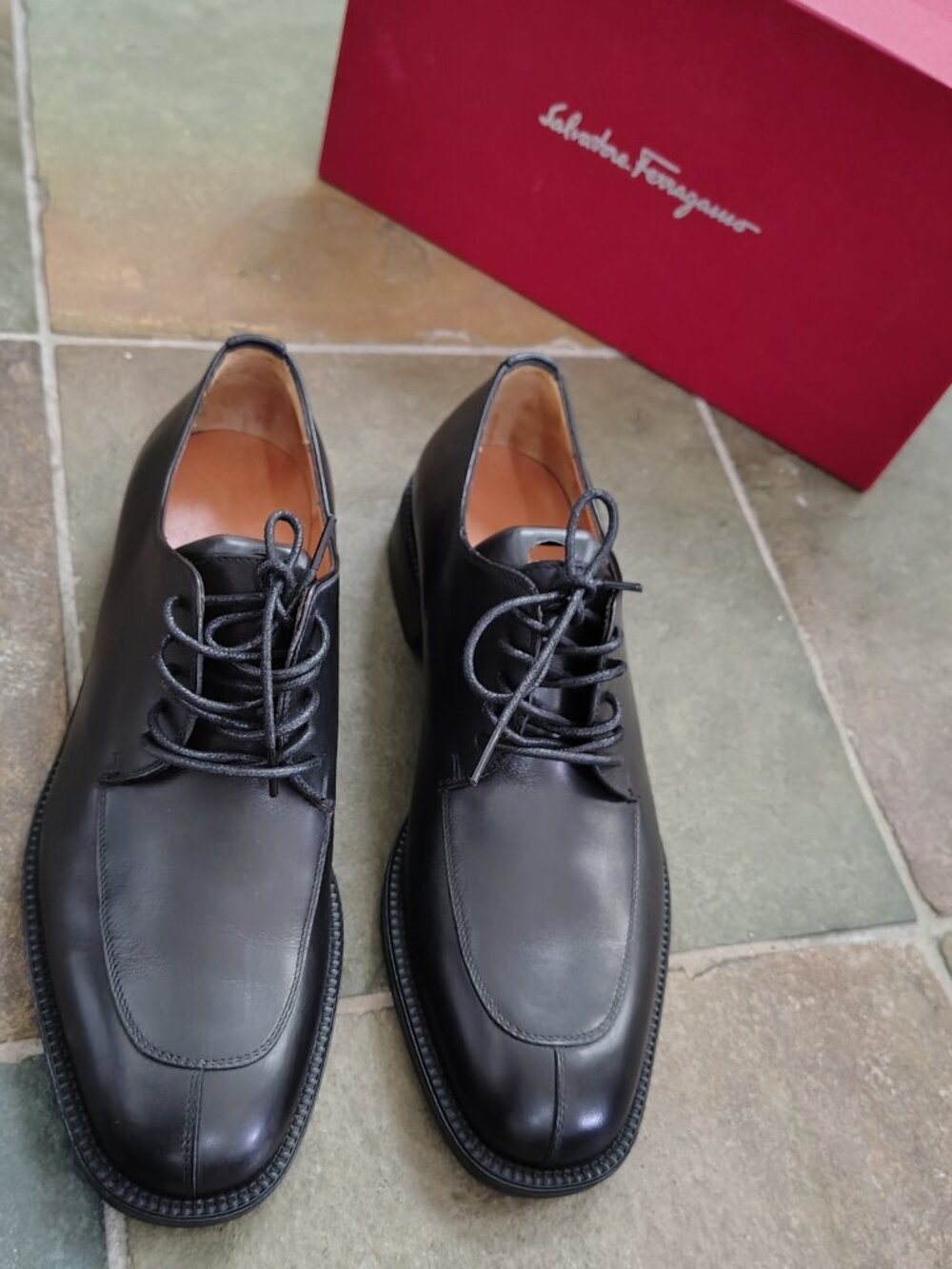 New Salvatore Ferragamo Oxford Black Leather Dress Shoe